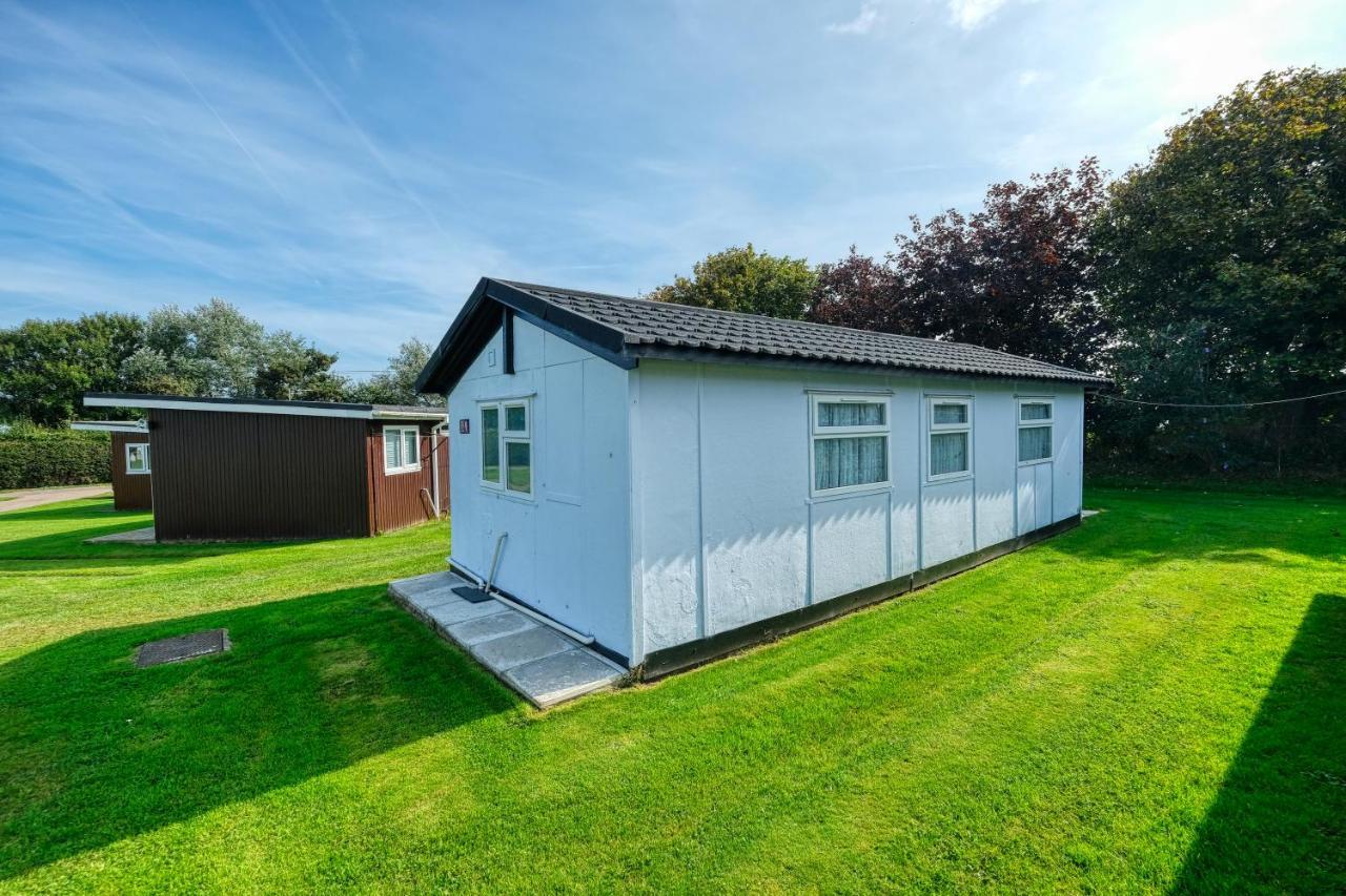 Two Hoots Chalet Mundesley Buitenkant foto